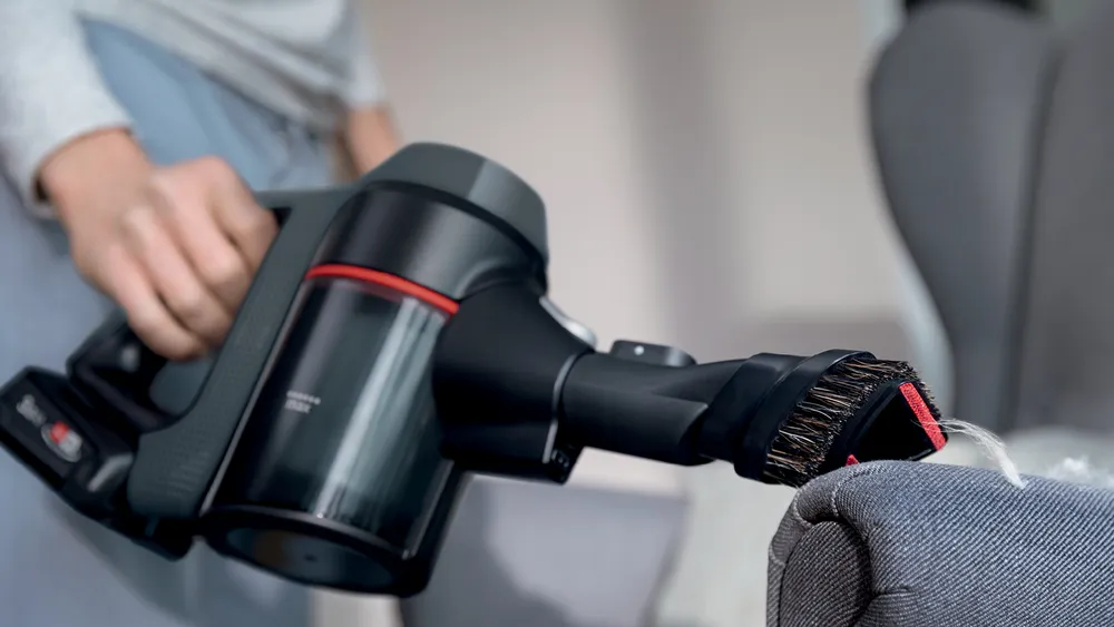 19535432_website_HC_T14_BCS711A_BCS711GB_BKS711MALL_BBS712A_SecondaryImage11_def (1) שואב אבק אלחוטי בוש Serie 7 Bosch BBS 712 A - עם 2 סוללות