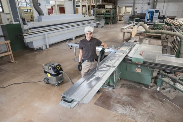 שואב-אבק-יבש-רטוב-NT-30-1-3-600x400 שואב אבק תעשייתי יבש רטוב Karcher קרשר דגם NT 30/1 Tact - אחריות לשנה ע׳׳י דן שלדן היבואן הרשמי