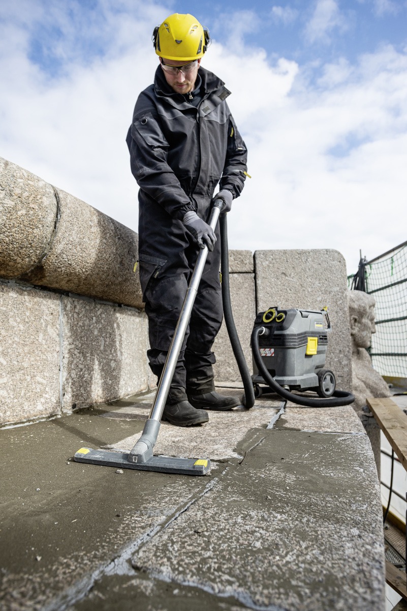 שואב-אבק-יבש-רטוב-NT-30-1-6 שואב אבק תעשייתי יבש רטוב Karcher קרשר דגם NT 30/1 Tact - אחריות לשנה ע׳׳י דן שלדן היבואן הרשמי