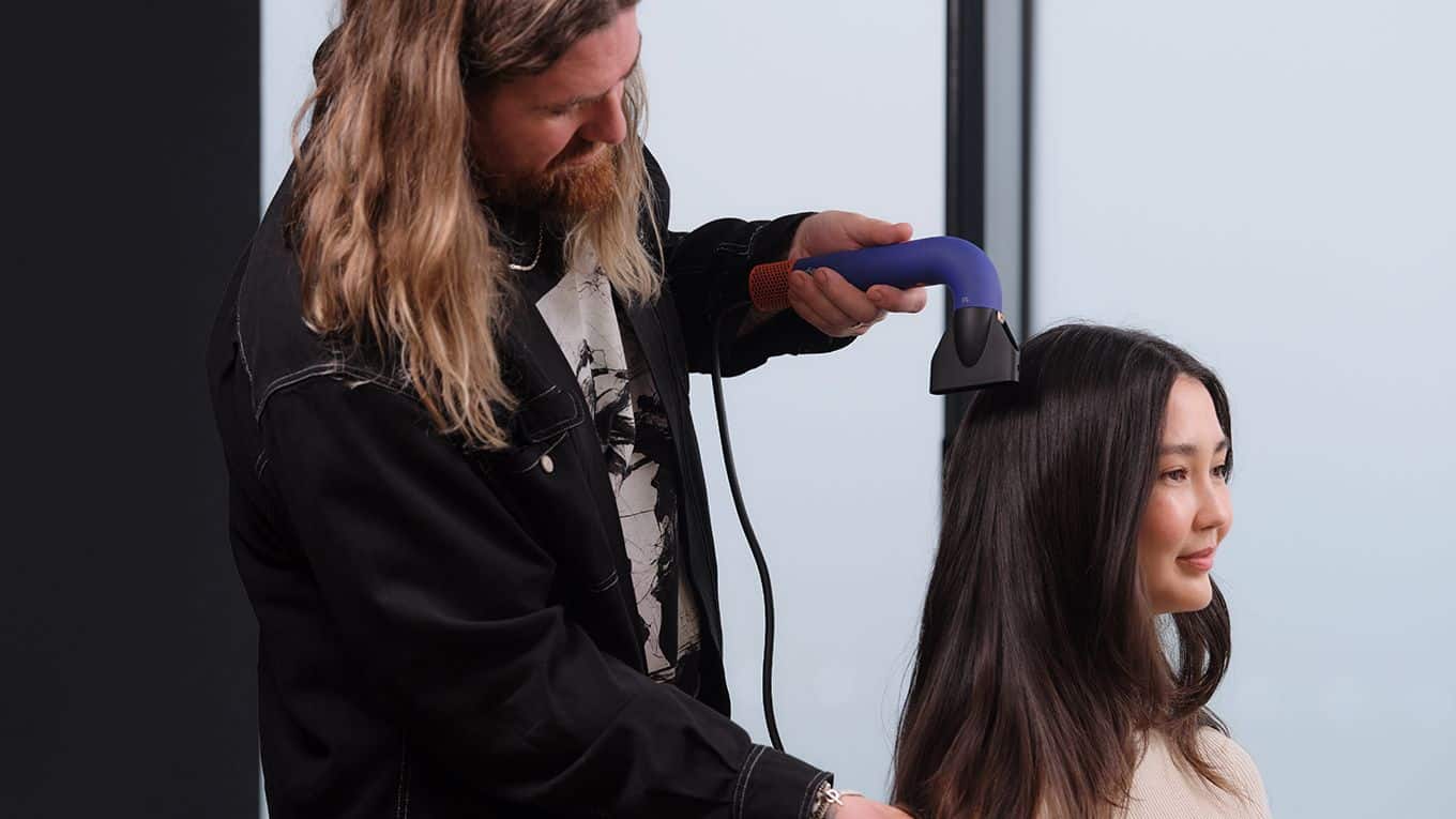 505D-Pro-PDP-Additional-Gallery-Image-6_new מייבש שיער Dyson HD18 Supersonic R Pro - צבע כחול וינקה טופז שנתיים אחריות ע"י היבואן הרשמי