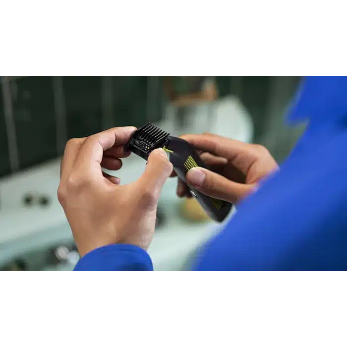 851722f78e8e45cdb613aecc01125ed6 (1) מכונת גילוח פנים OneBlade Pro פיליפס PHILIPS דגם - QP6506/15