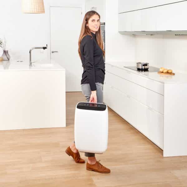 2 מסנן ומטהר אוויר עם פילטר משולש 38W דגם מבית BLACK&DECKER בלאק אנד דקר דגם BXAP350E